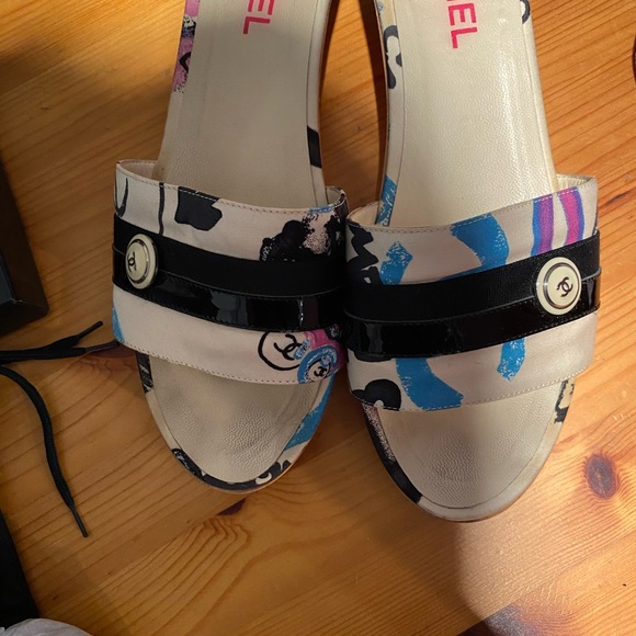 Women’s CHANEL Shoes Sz 40 AUTHENTIC - Picture 10 of 15